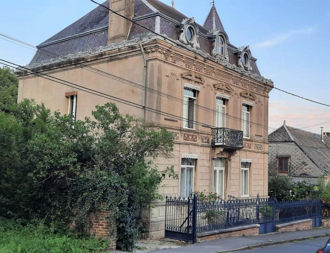 Le Petit Chateau Saint-Michel  Экстерьер фото